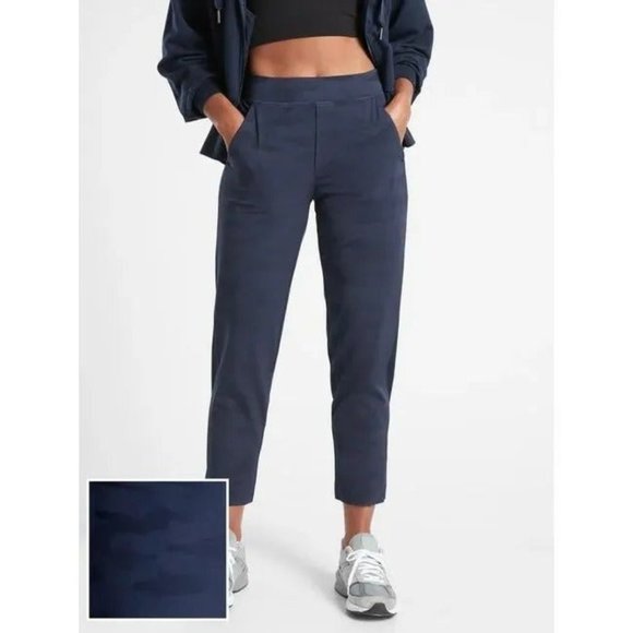 Athleta Pants - Athleta Blue Camo Brooklyn Ankle Pants 4P